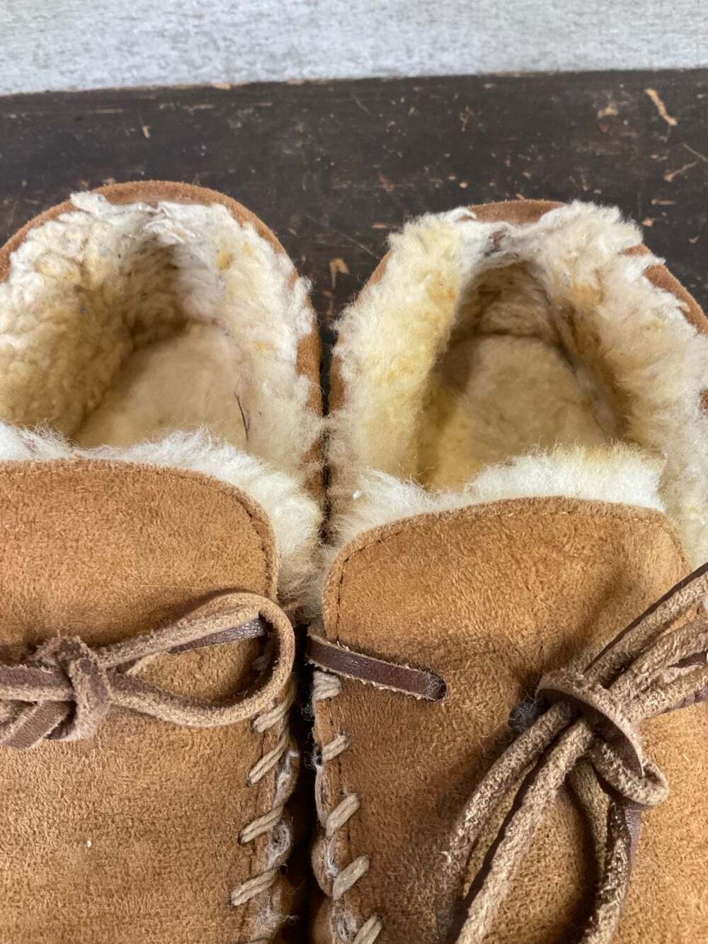 L.L.Bean Women's Wicked Good Moccasins, Size 8 Medium - Picture 7 of 8